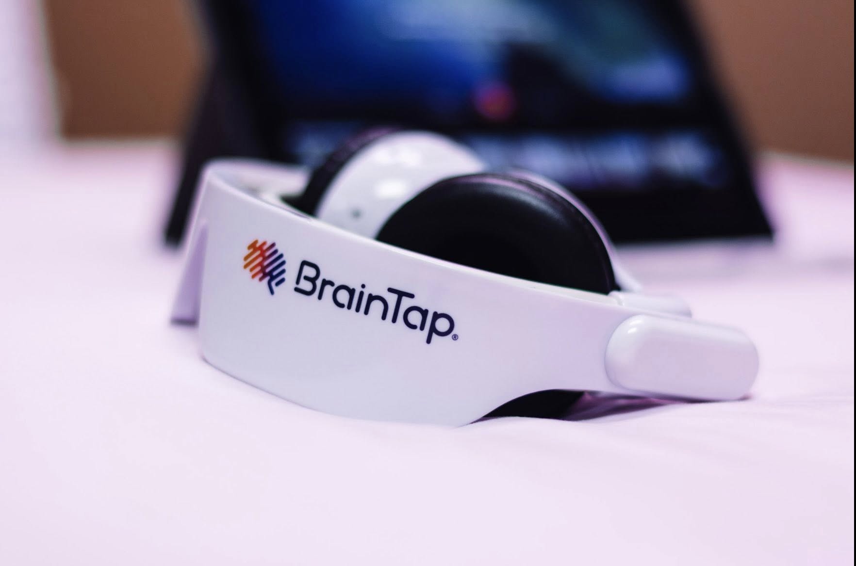 BrainTap relaxation headset